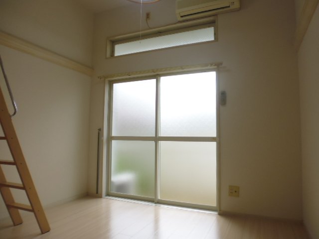 居室・リビング　洋室