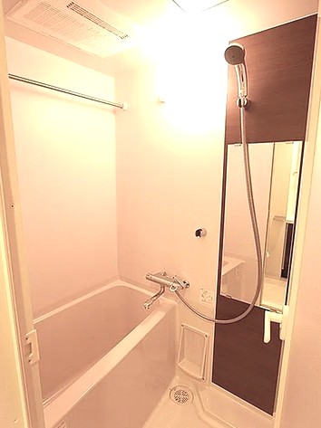 バス・シャワールーム　風呂