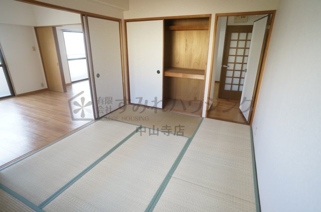 その他　参考、同建物・反転間取りの号室