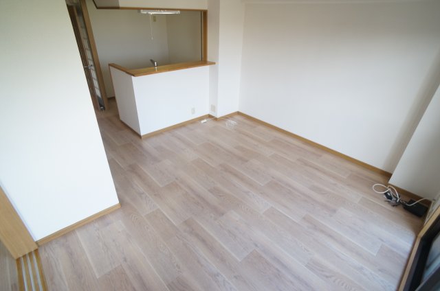 居室・リビング　参考、同建物・反転間取りの号室