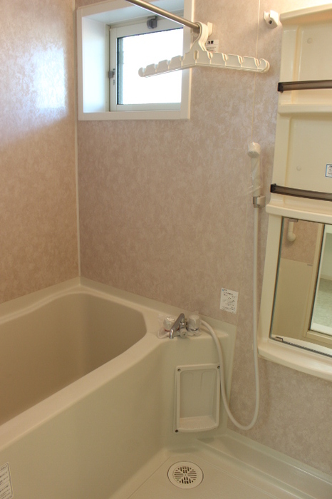 バス・シャワールーム　換気暖房乾燥機付浴室