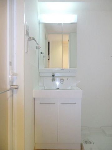 洗面設備　嬉しい独立洗面台