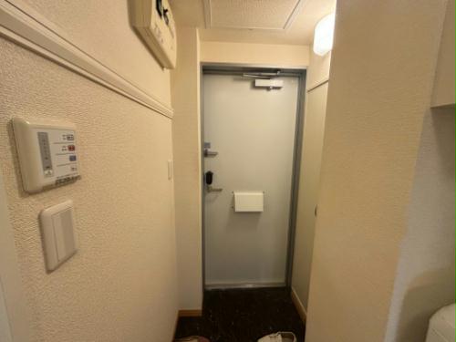 玄関　設備・使用は号室により異なる為、現況を優先致します。