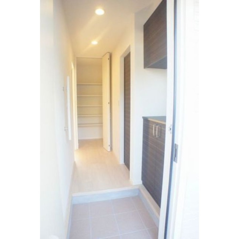 玄関　図面と現状に相違がある場合には現状を優先