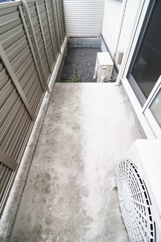 バルコニー　図面と現状に相違がある場合には現状を優先