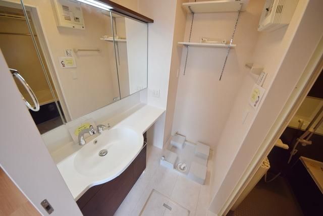 洗面設備　※別号室参考写真です