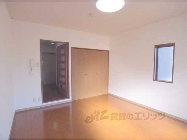 居室・リビング　居室