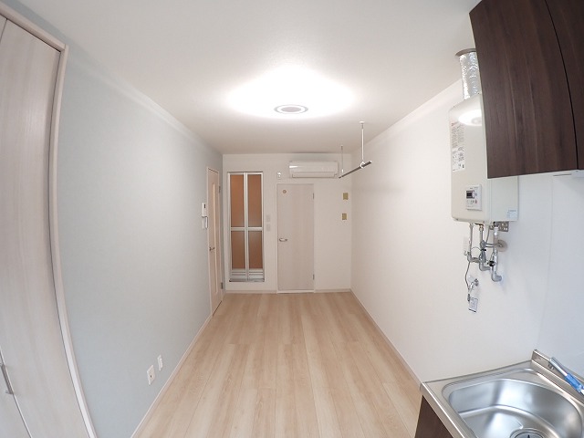 その他部屋・スペース　洋室８帖