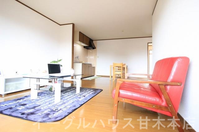 居室・リビング　16帖の他にないリビング。