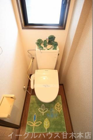 トイレ　温水洗浄便座がついている場合サービス