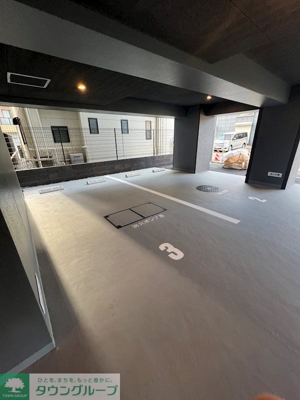 駐車場　駐車場