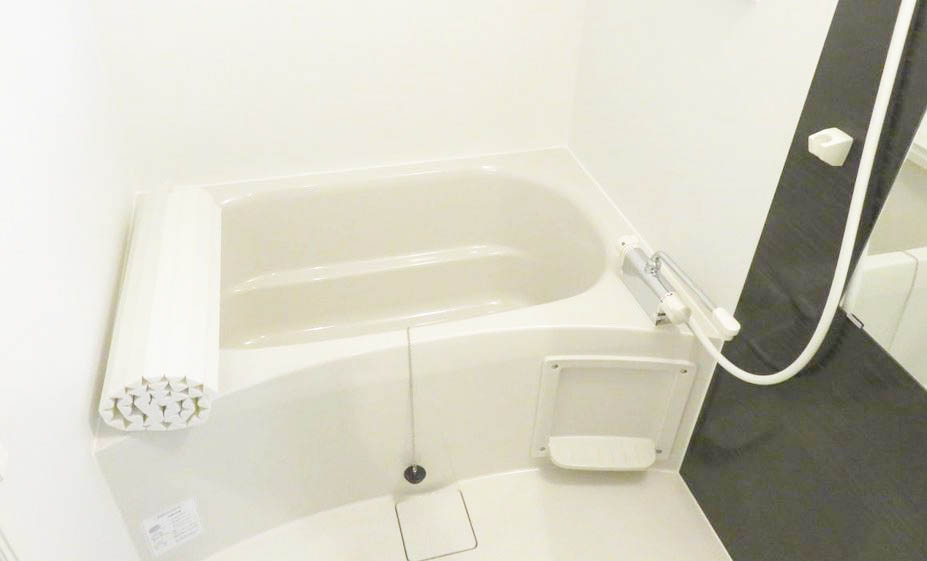 バス・シャワールーム　★ゆったりとできる広さの浴槽★