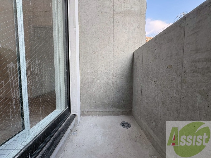 バルコニー　バルコニーです。洗濯物を干したり一息ついたりできますね！