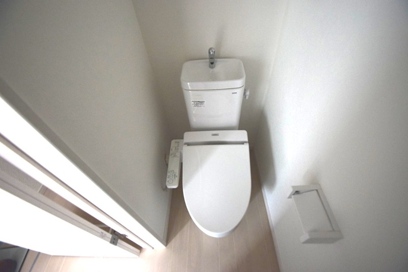 トイレ　別部屋参考