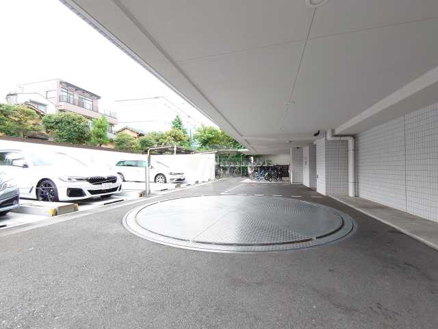 駐車場　パークハウス中目黒