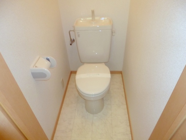 トイレ　バス・トイレ別で落ち着けます。