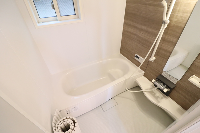 バス・シャワールーム　追い焚き機能付