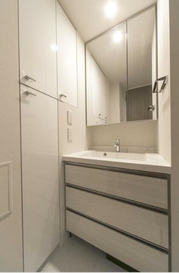 洗面設備　同タイプ参考写真