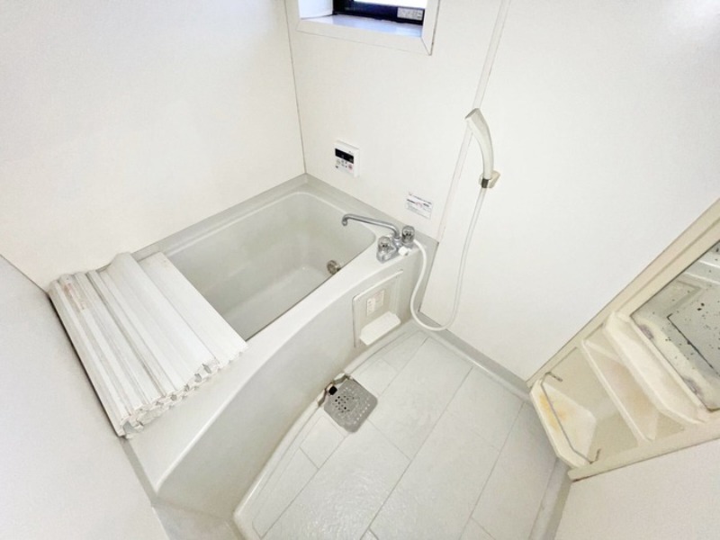 バス・シャワールーム　図面と現状に相違がある場合には現状を優先