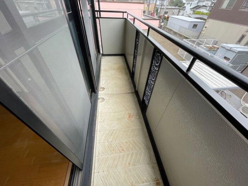 バルコニー　図面と現状に相違がある場合には現状を優先