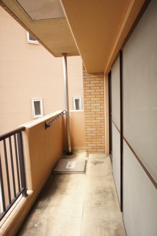 バルコニー　図面と現状に相違がある場合には現状を優先