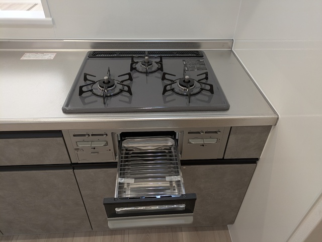キッチン　ビルトインガスコンロ　グリル付