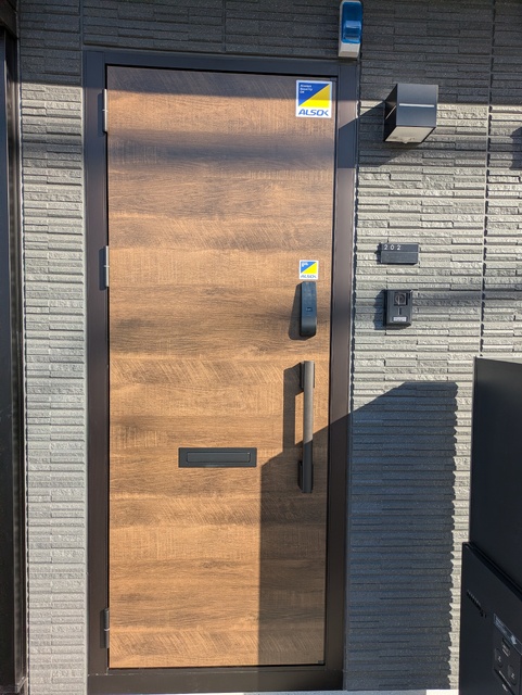 玄関　宅配ＢＯＸ有り