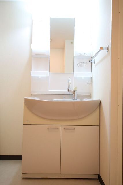 洗面設備　別部屋の写真です。※現状優先
