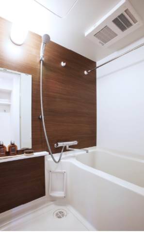 バス・シャワールーム　疲れはこちらで流します