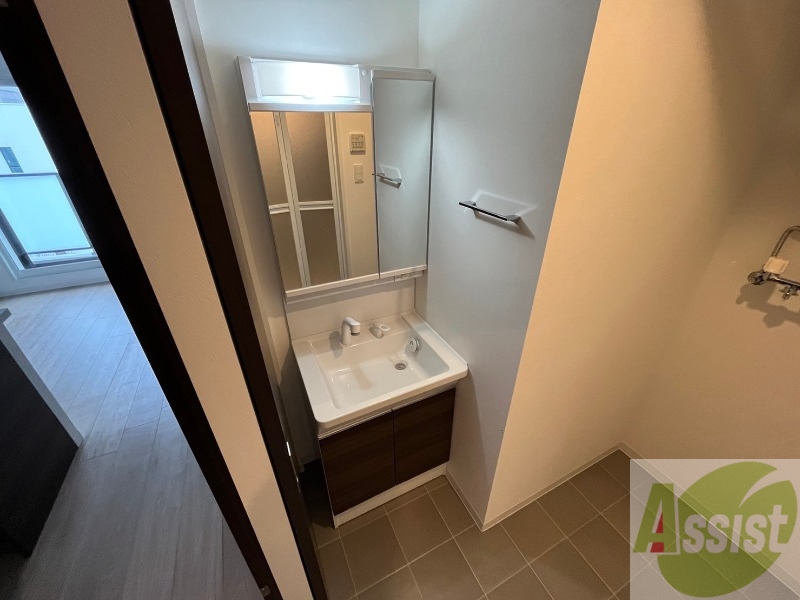 洗面設備　シャンプードレッサーで身支度もラクラクです！