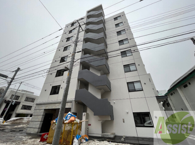 建物外観　札幌市北区北１２条西「アルファスクエア北１２西３」