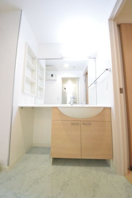 洗面設備　どくろいつせん