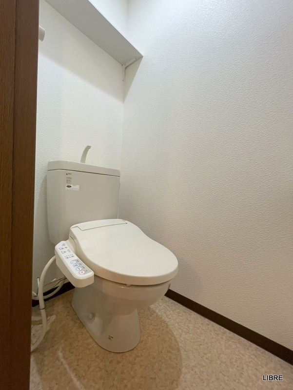 トイレ　ウォシュレット付き！