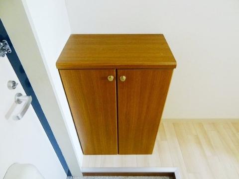 玄関　靴箱あり