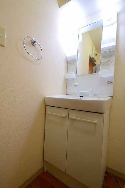 洗面設備　洗面化粧台です☆