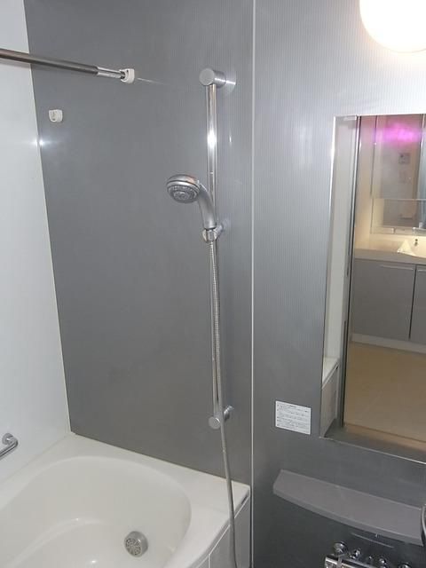 バス・シャワールーム　追い焚きあり