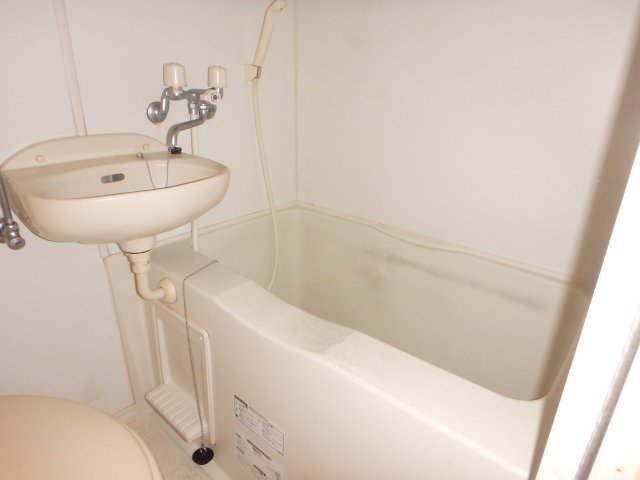 バス・シャワールーム　他のお部屋の参考写真となります。