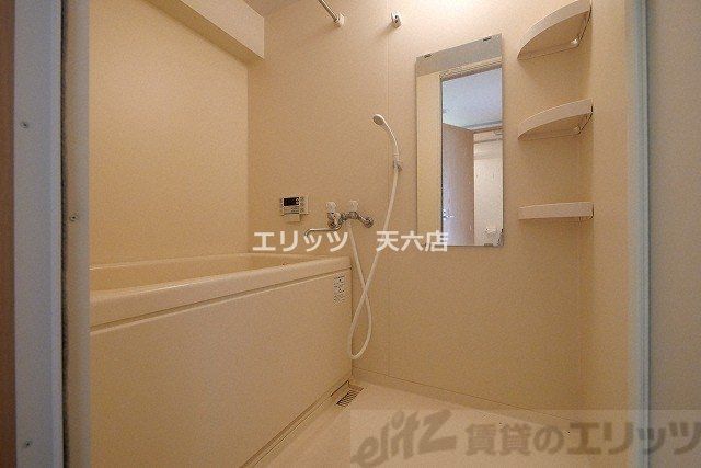 バス・シャワールーム　洗面