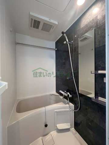 バス・シャワールーム　※参考写真です。同じ間取りの別部屋になります。