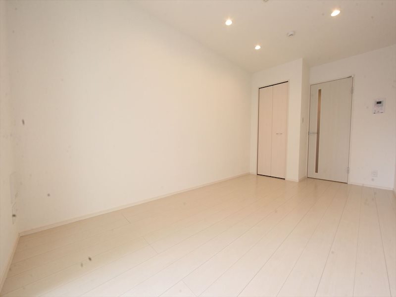 その他　洋室7.7帖　収納充実　エアコン完備