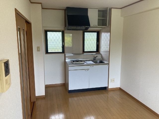 その他部屋・スペース　※別室同じ間取りの写真。現況を優先します。