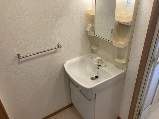 洗面設備　※別室同じ間取りの写真。現況を優先します。