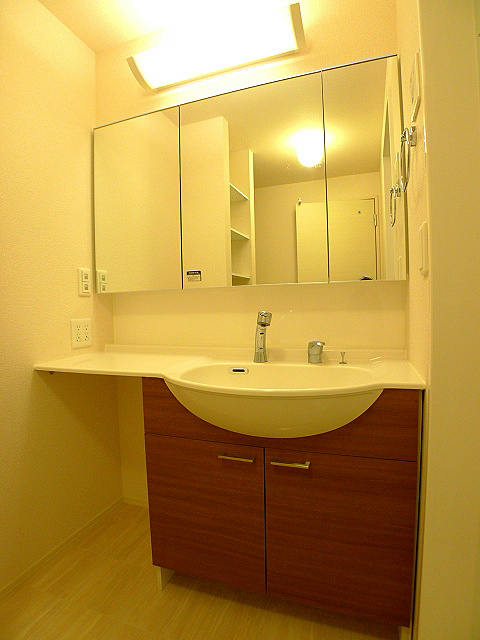 洗面設備　洗髪洗面化粧台