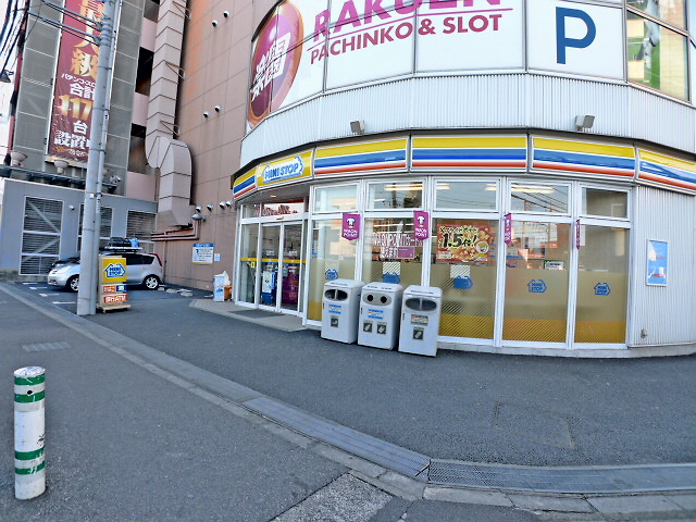 コンビニ　ミニストップ 南越谷ラクーン店（コンビニ）まで413m