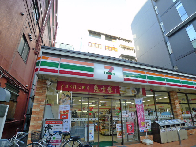 コンビニ　セブンイレブン 新越谷駅前通り店（コンビニ）まで602m