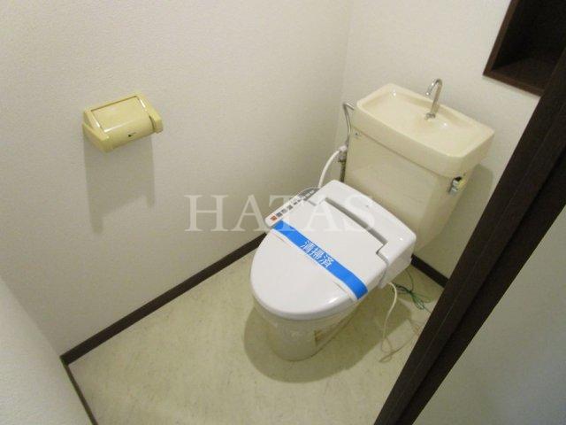 トイレ　同物件別部屋です。