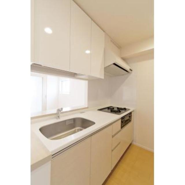 キッチン　※写真は同タイプ住戸です。