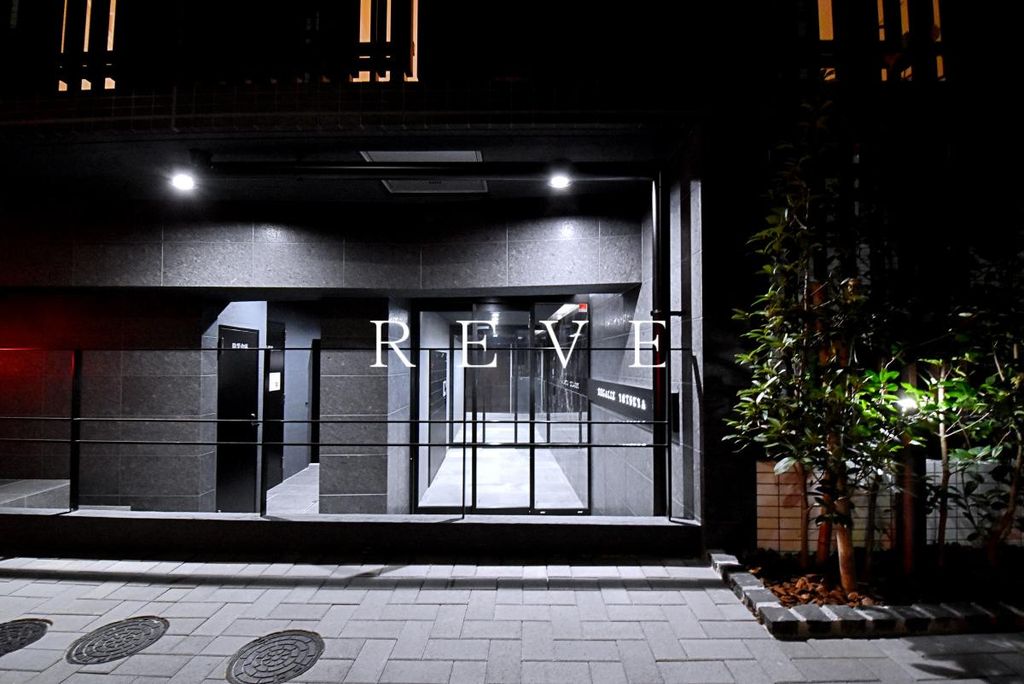 建物外観　エントランス