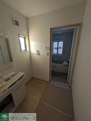 バス・シャワールーム　★お問い合わせはタウンハウジング聖蹟桜ヶ丘店まで★