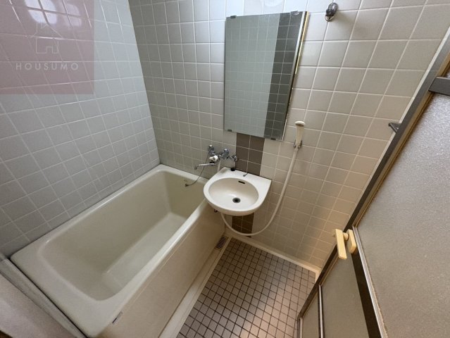 バス・シャワールーム　お風呂です